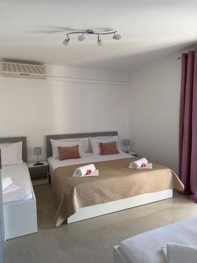 Villa Ruza 30M From The Beach Baška Voda Eksteriør bilde