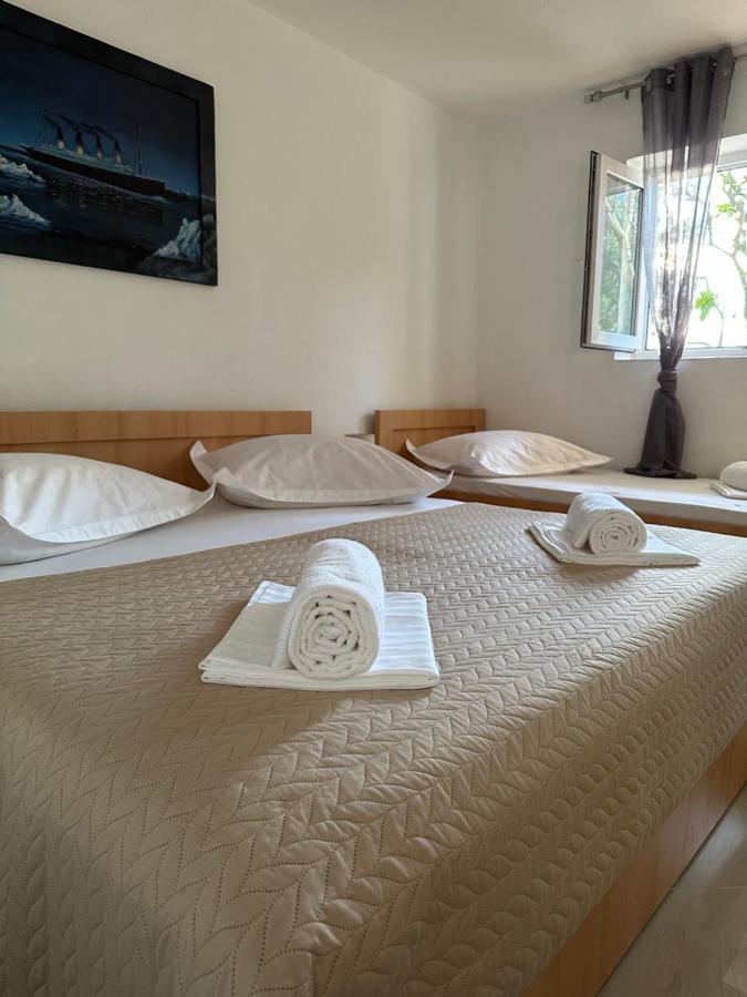 Villa Ruza 30M From The Beach Baška Voda Eksteriør bilde